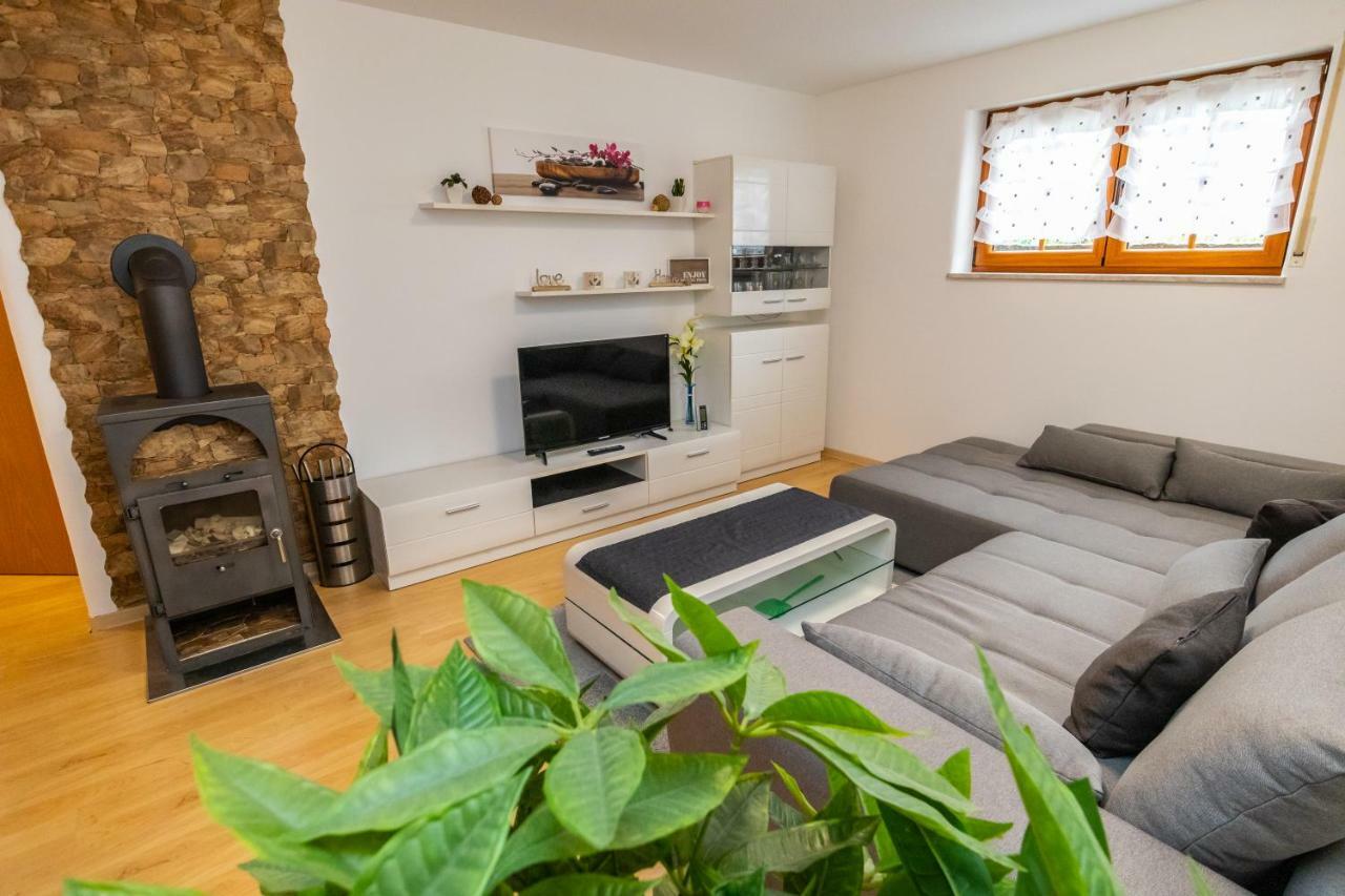 Ferienwohnung Ruderich Hirschaid Exteriör bild